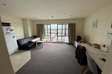 Photo of property in 4m/3 Keystone Avenue, Mount Roskill, Auckland, 1041