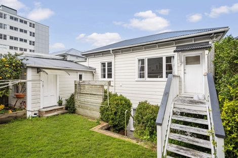 Photo of property in 26 Tinakori Road, Thorndon, Wellington, 6011
