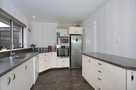 Photo of property in 168 High Street, Bulls, 4818