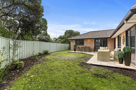 Photo of property in 24 Caltra Place, East Tamaki, Auckland, 2016
