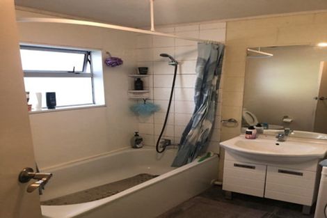 Photo of property in 10/57 Carrington Street, Lower Vogeltown, New Plymouth, 4310