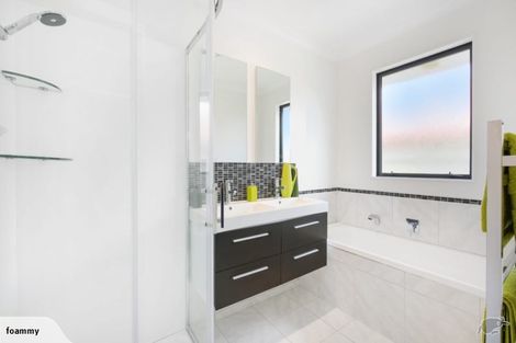 Photo of property in 1 Teal Close, Woolston, Christchurch, 8023