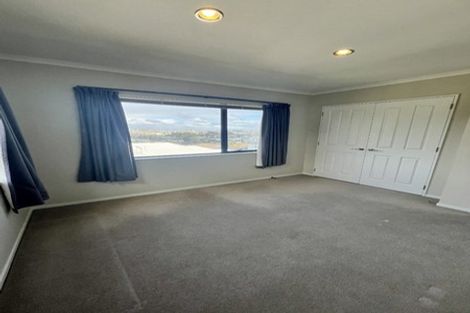 Photo of property in 34 Namsan Close, Fairview Heights, Auckland, 0632