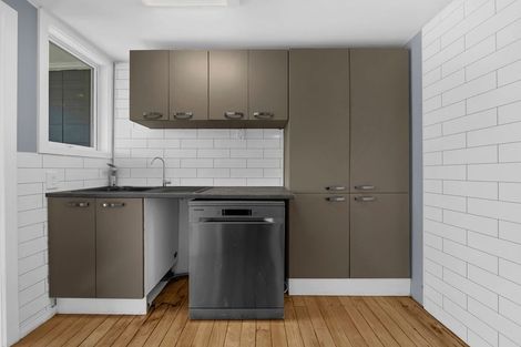 Photo of property in 9 Rata Street, Waiuku, 2123