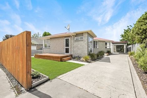 Photo of property in 16 Dunoon Place, Woolston, Christchurch, 8062