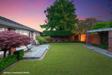 Photo of property in 168 Fendalton Road, Fendalton, Christchurch, 8052