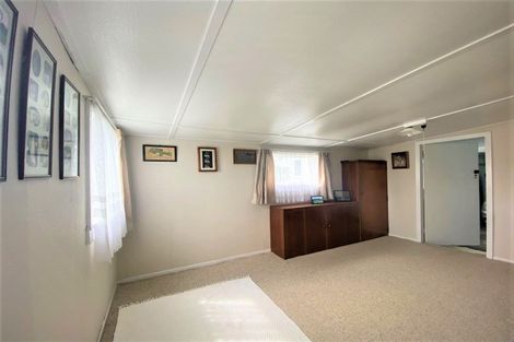 Photo of property in 49 Ngatai Street, Manaia, 4612