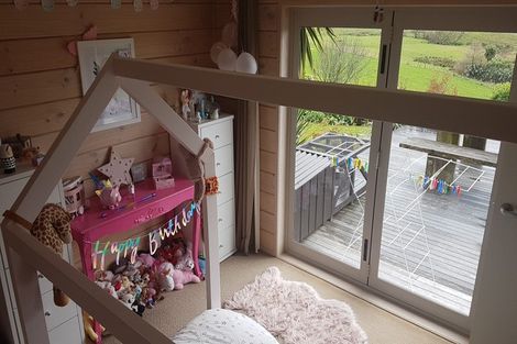 Photo of property in 47 Golding Road, Pukekohe, 2677