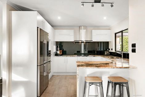 Photo of property in 26 Cape Vista Crescent, Pukekohe, 2120