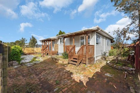 Photo of property in 1 Marybeth Place, Rosehill, Papakura, 2113