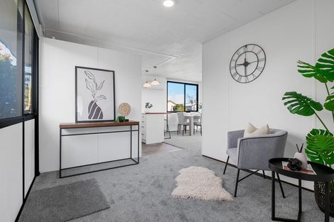 Photo of property in 18 Garland Drive, St Andrews, Hamilton, 3200