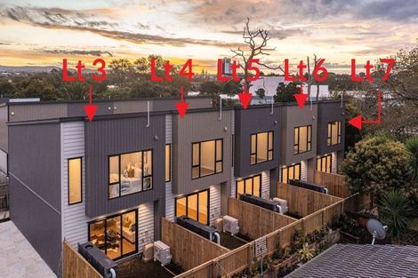 Photo of property in 57d Edmonton Road, Henderson, Auckland, 0612