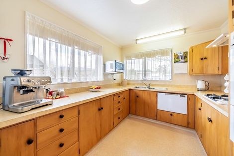 Photo of property in 1a Oak Street, Ebdentown, Upper Hutt, 5018
