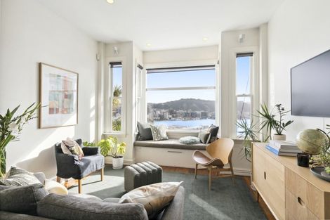 Photo of property in 19 Shannon Street, Mount Victoria, Wellington, 6011