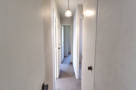 Photo of property in 40 Sikkim Crescent, Clover Park, Auckland, 2019