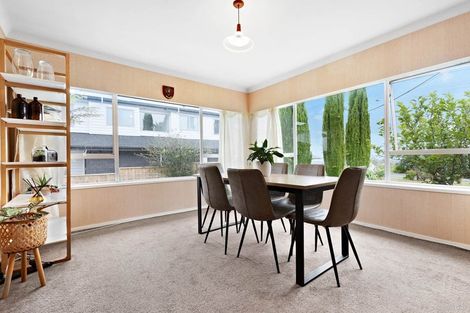 Photo of property in 108 Sunset Road, Unsworth Heights, Auckland, 0632