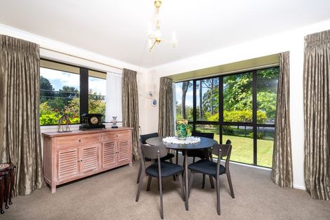 Photo of property in 56 Sapperton Drive, Henderson, Auckland, 0612