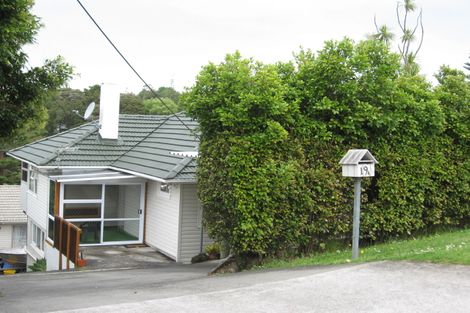 Photo of property in 1/19 Stanley Road, Glenfield, Auckland, 0629