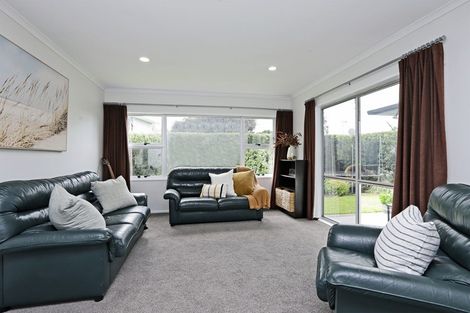 Photo of property in 15 Travis Street, Taradale, Napier, 4112