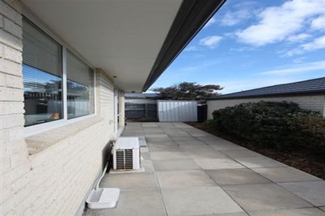 Photo of property in 2/162 Wainoni Road, Avondale, Christchurch, 8061