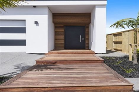 Photo of property in 51 Awatira Drive, Papamoa Beach, Papamoa, 3118