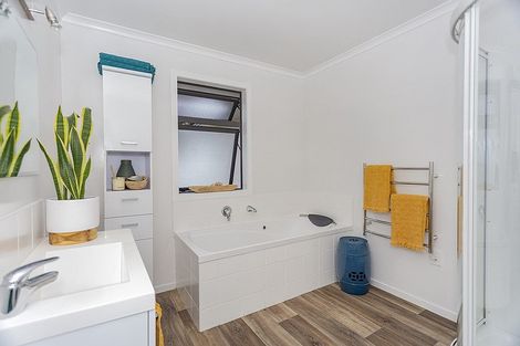 Photo of property in 4/102 Beach Road, Awamoa, Oamaru, 9495