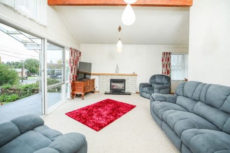 Photo of property in 30 Garden Heights Avenue, Glenview, Hamilton, 3206