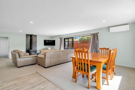 Photo of property in 27 Reserve Road, Waikuku Beach, 7473