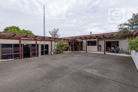 Photo of property in 62 Hinemoa Street, Paraparaumu, 5032