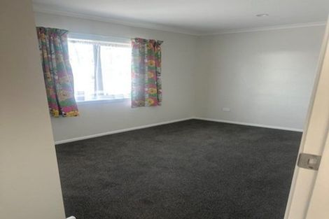 Photo of property in 5 He Tangata Place, Paraparaumu, 5032