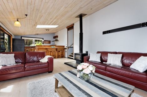 Photo of property in 107 Lone Kauri Road, Karekare, Auckland, 0772