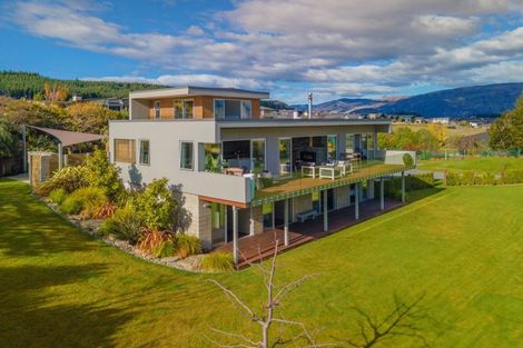 Photo of property in 27 Ridgecrest, Wanaka, 9305