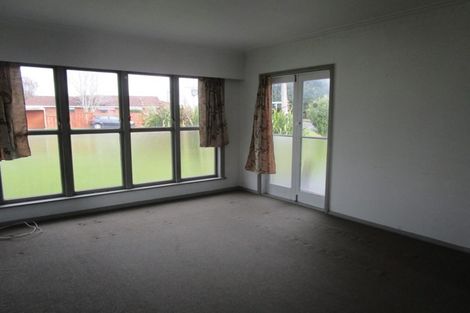 Photo of property in 28 King Edward Avenue, Papakura, 2110