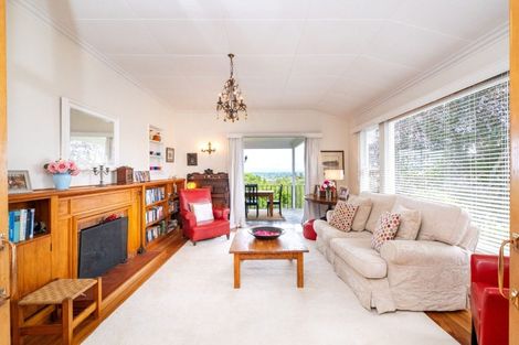 Photo of property in 14 Tauroa Road, Havelock North, 4130