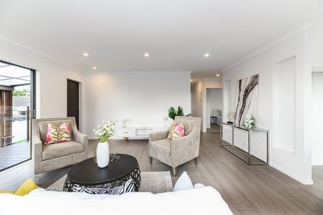 Photo of property in 1/40 Matuhi Rise, Henderson, Auckland, 0612