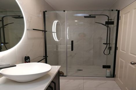 Photo of property in 54 Roberta Crescent, Orewa, 0931