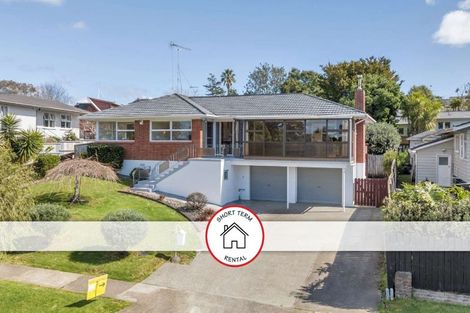 Photo of property in 75 Ennis Avenue, Pakuranga Heights, Auckland, 2010