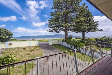 Photo of property in 80a Marine Parade, Paraparaumu Beach, Paraparaumu, 5032
