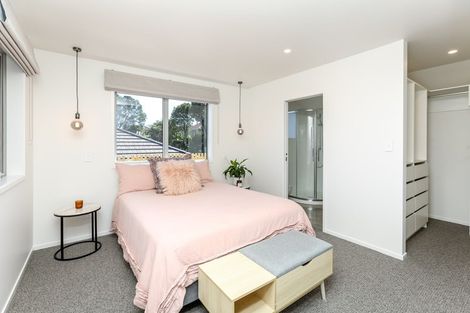 Photo of property in 6b Burns Street, Westown, New Plymouth, 4310