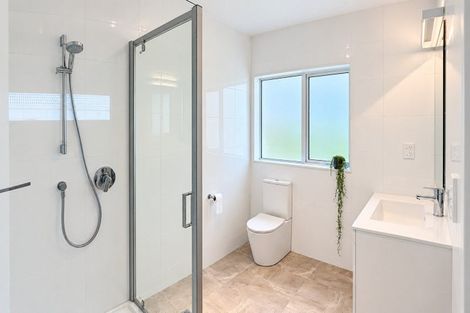 Photo of property in 5a East Avenue, Manly, Whangaparaoa, 0930