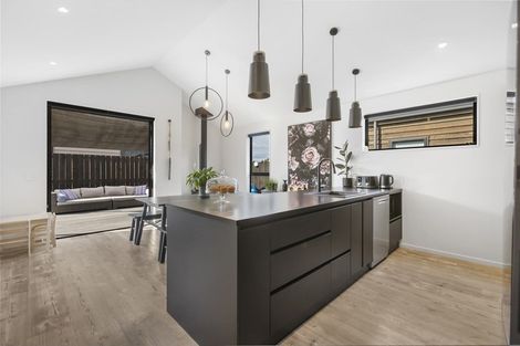 Photo of property in 20 Obelisk Street, Wanaka, 9305