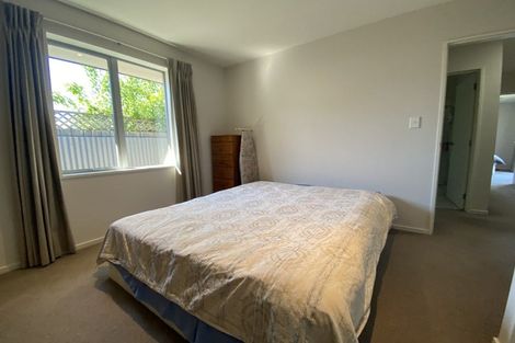 Photo of property in 10a Grassmere Street, Papanui, Christchurch, 8052