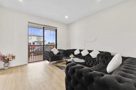 Photo of property in 25 Woven Place, Karaka, Papakura, 2113