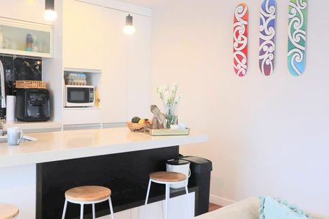 Photo of property in 30a Schnapper Rock Road, Schnapper Rock, Auckland, 0632