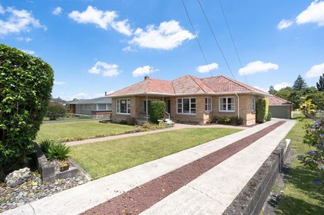 Photo of property in 63 Braid Road, St Andrews, Hamilton, 3200