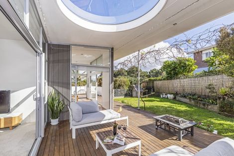 Photo of property in 10d Sunnynook Road, Sunnynook, Auckland, 0620