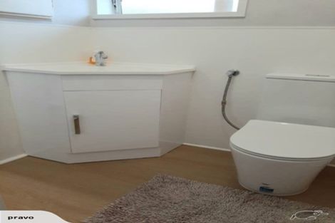 Photo of property in 1/25 West Coast Road, Glen Eden, Auckland, 0602