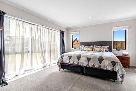 Photo of property in 15 Carroll Place, Owhata, Rotorua, 3010