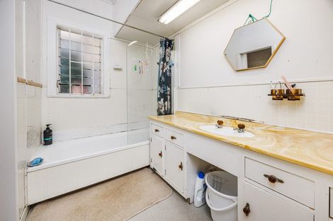 Photo of property in 1-2/144 Kolmar Road, Papatoetoe, Auckland, 2025