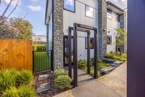 Photo of property in 11/10 Fathom Place, Te Atatu Peninsula, Auckland, 0610